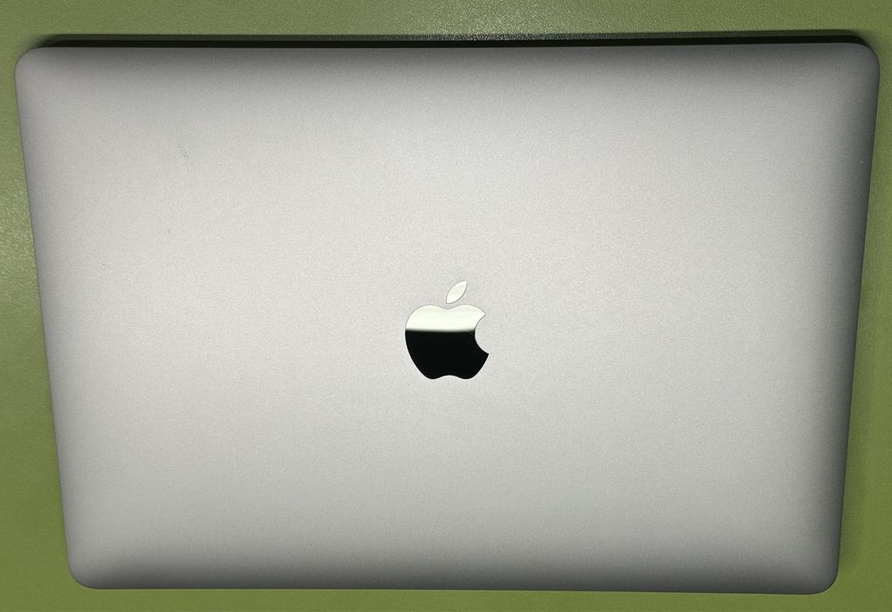 Macbook Air M1 13.3" 2020 3 цикли батарея, Як Новий (8/256)