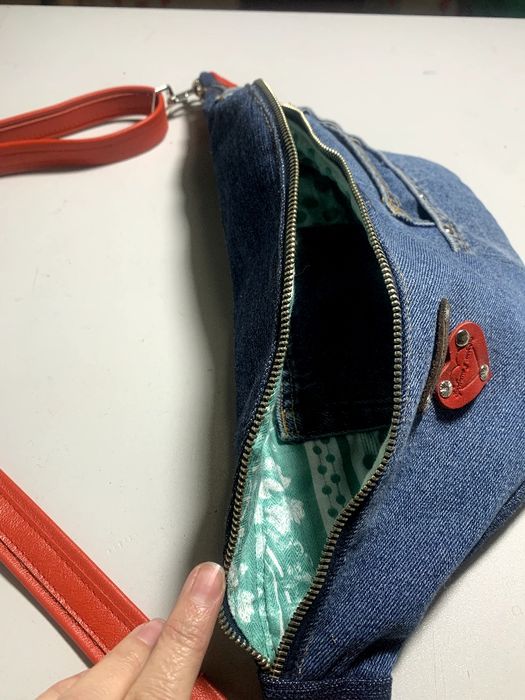 Бананка джинсова.