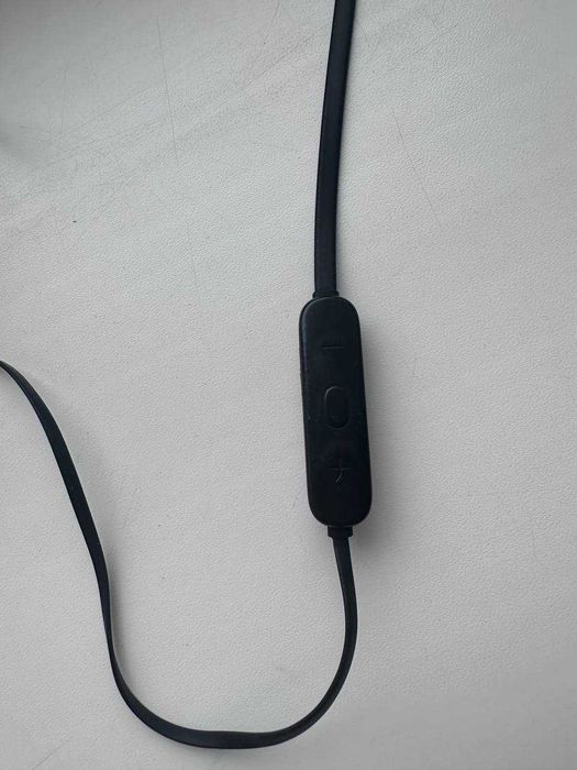 Навушники JBL TUNE 125BT BLACK