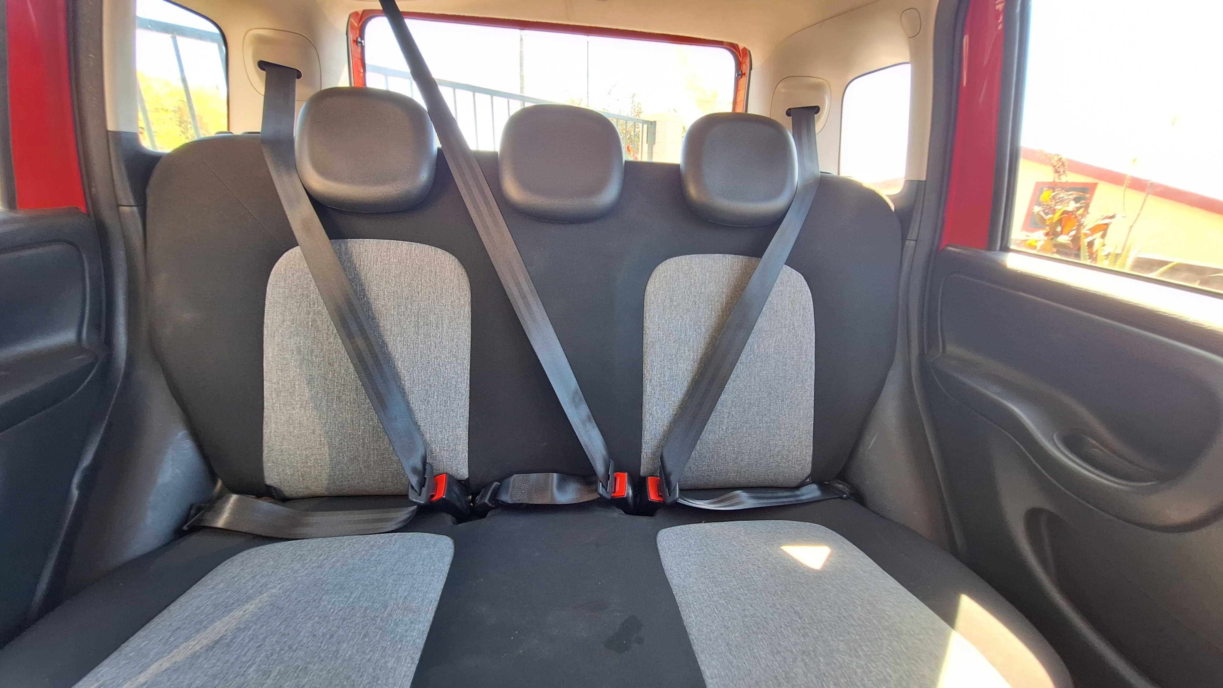 Fiat Panda 1,2/ 5 seats/ 5 gears/ 69 hp/ gasoline/ 11/2018/ 65 k km