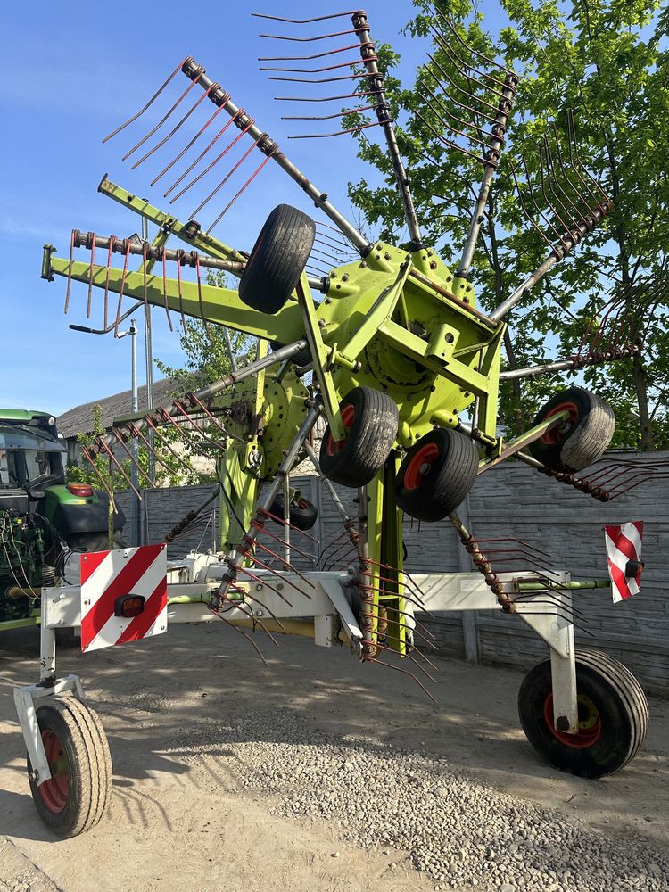 Zgrabiarka Karuzelowa  2 gwiazdowa Claas Liner 1550  Deutz Fahr Kuhn