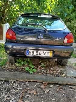 Vende-se carro Ford Fiesta impecável ,barato .