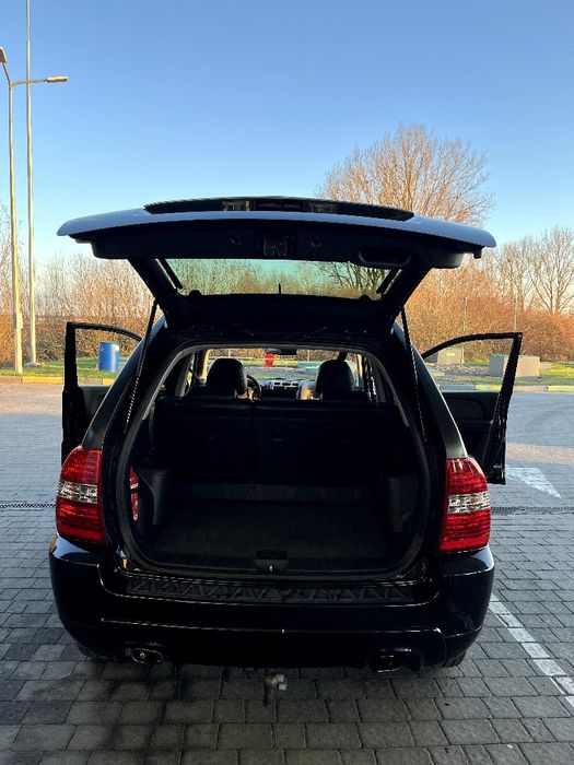 Повноприводне авто в гарному стані деталі за телефоном