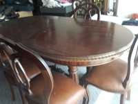 Vendo Mesa  com cadeiras Urgente