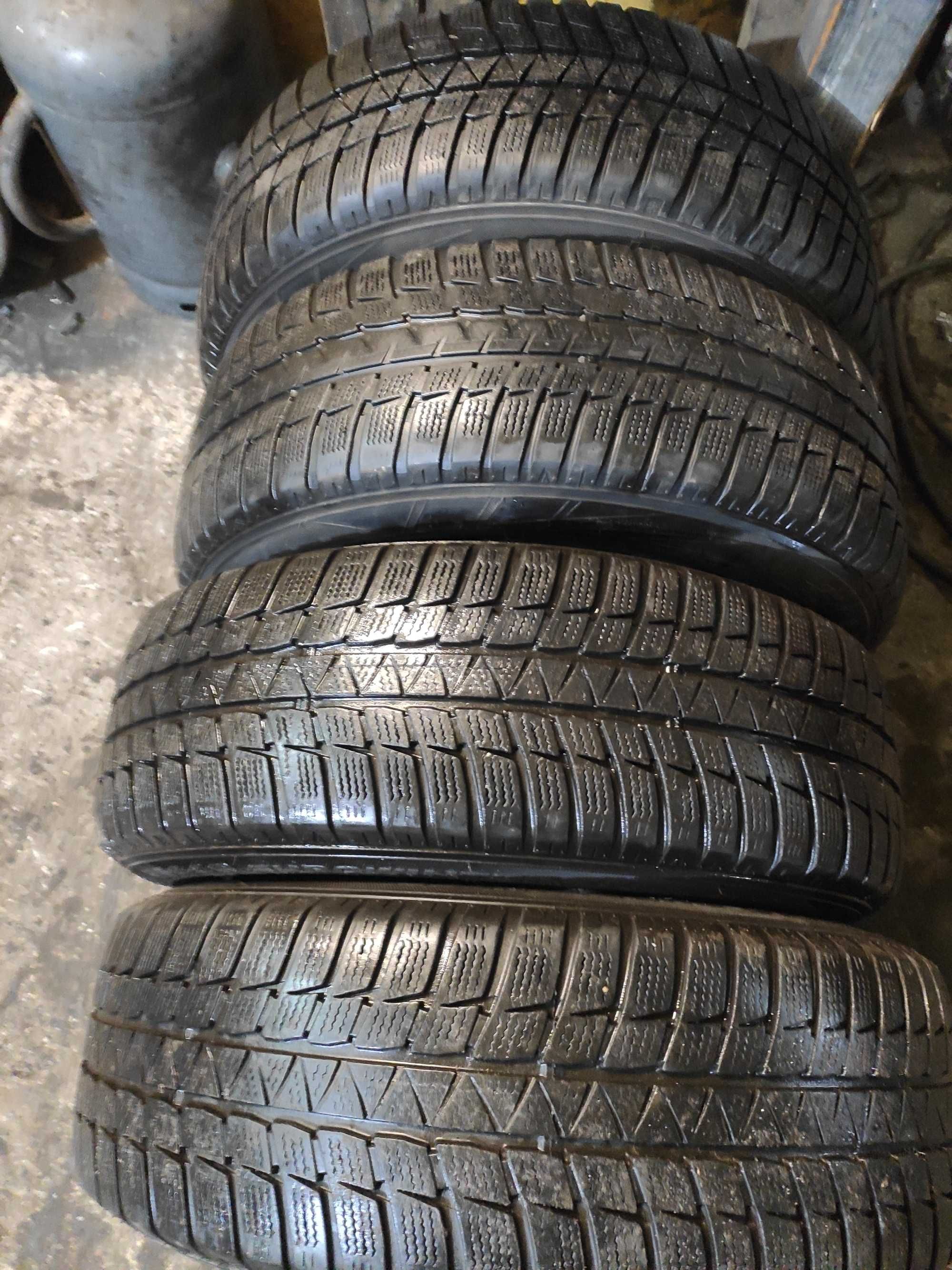 Komplet kół 5x105 felgi stalowe 205/60r16 falken zimowe Astra Cruze