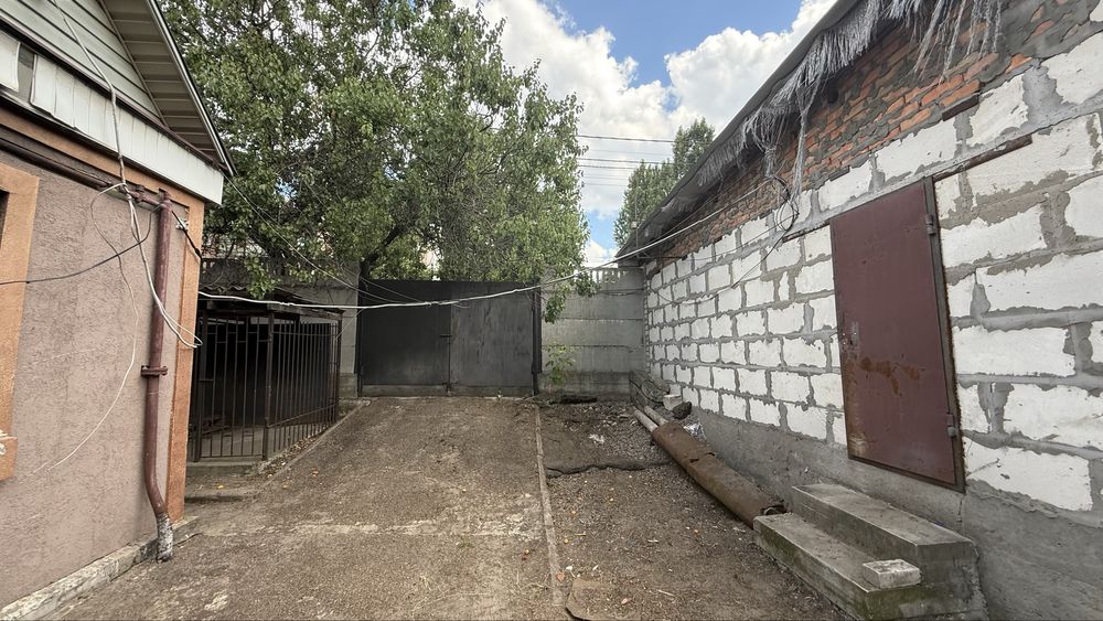 Продаж ділянки з усіма міськими комунікаціями