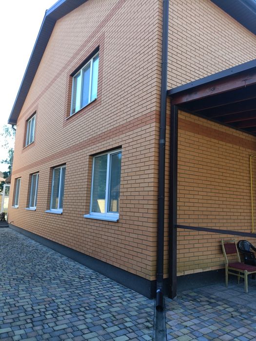 Шикарний будинок з ремонтом для сім'ї