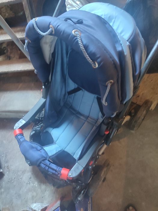 Продам коляску. В хорошем состоянии.