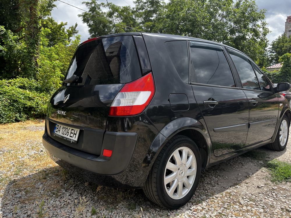 Продам Renault Scenic 2 1.6