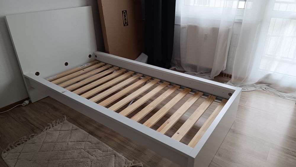 Łóżko Ikea Malm 90x200