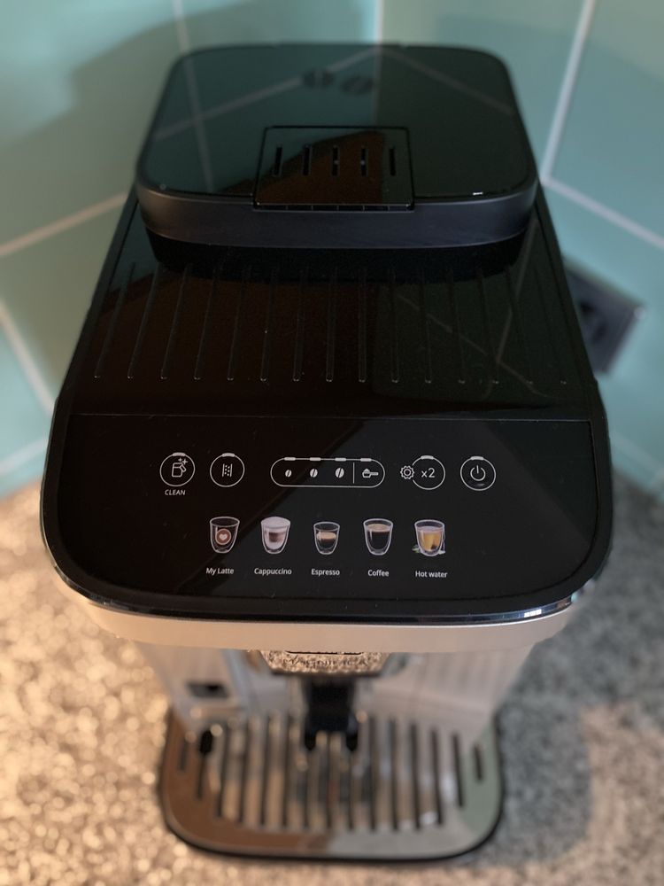 Máquina café grão e moído Delonghi