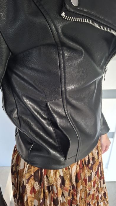 Kurtka czarna ramoneska