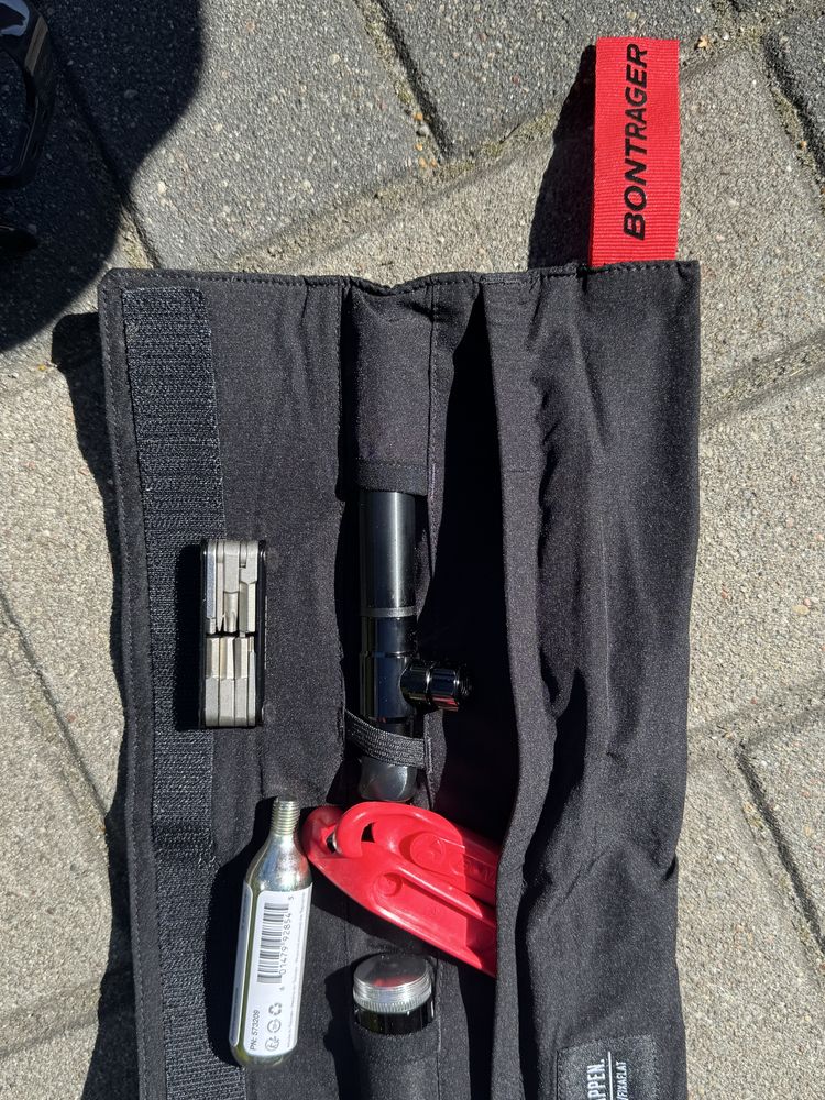 Trek Checkpoint SL 5 deep smoke 56 z gratisami