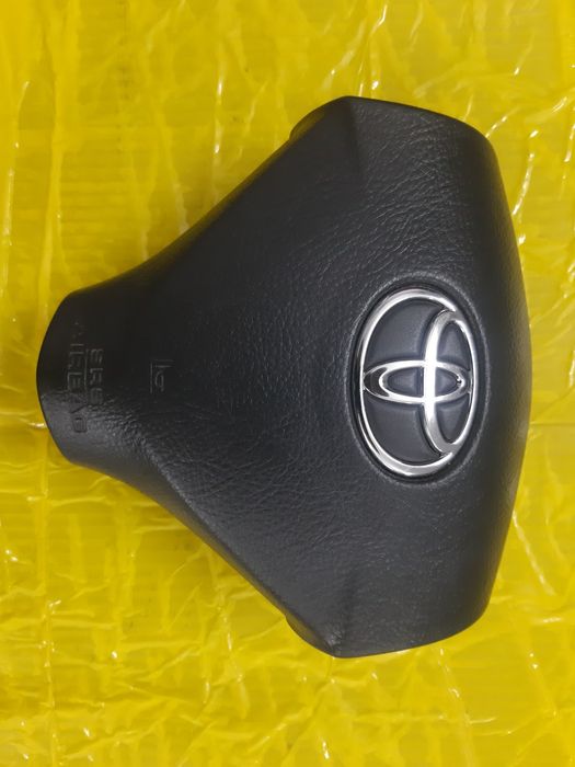 Подушка безпеки в кермо airbag Toyota Corolla Verso