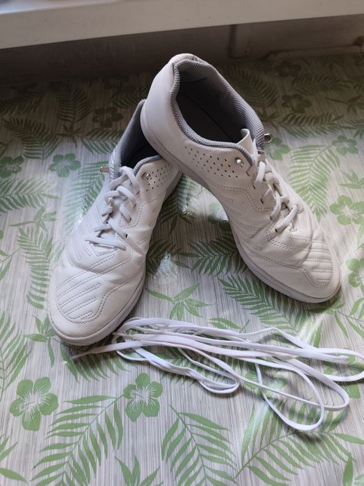 Buty halówki dechatlon imviso r.42 ( wkładka 27 cm)