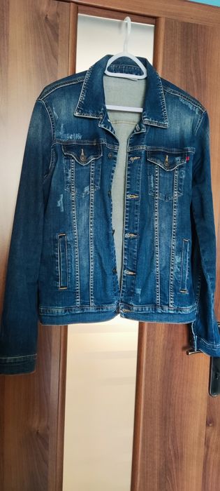 Jeansowa kurtka damska