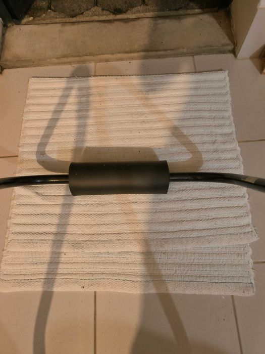 Máquina desportiva para abdominais