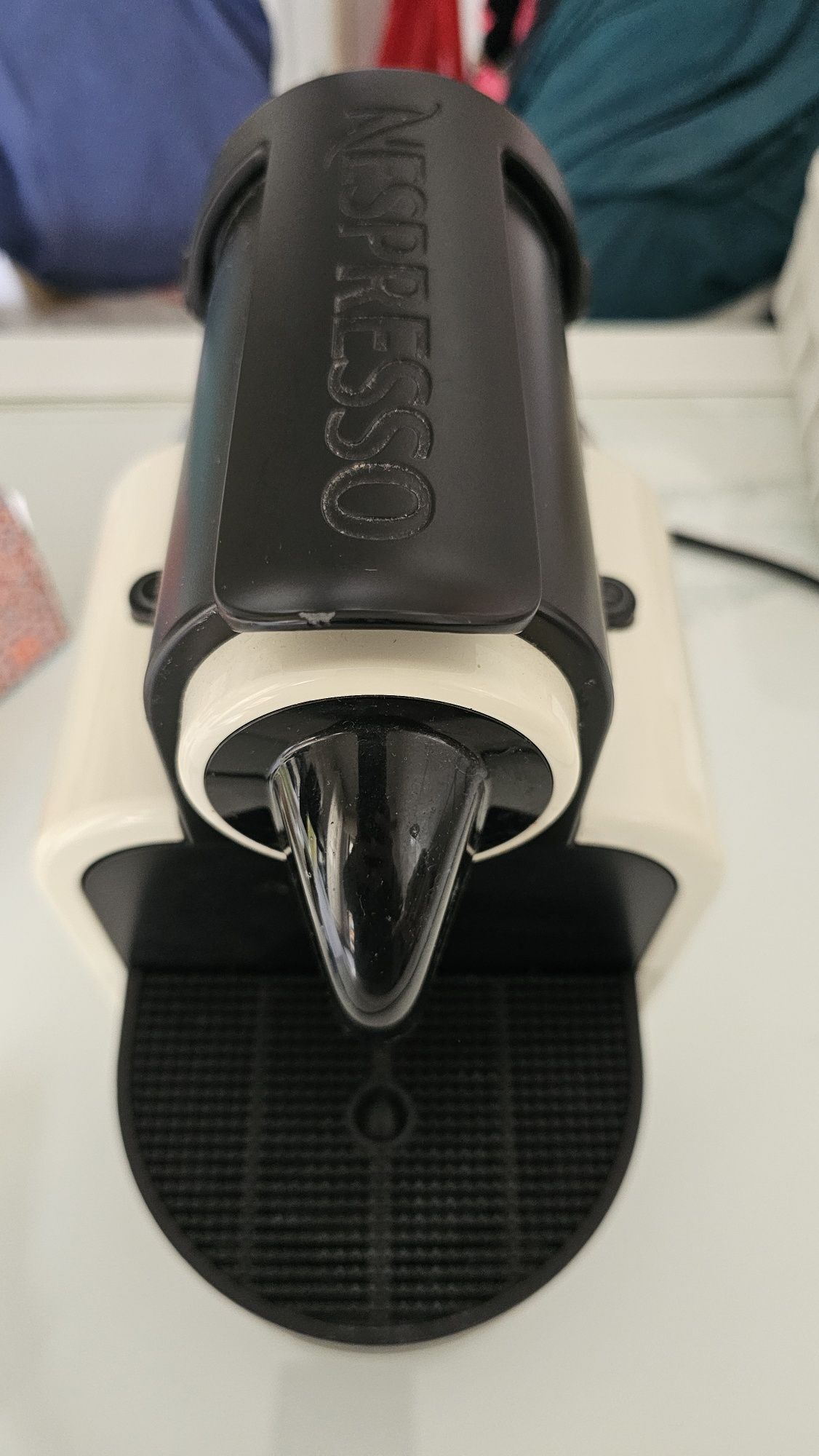 Máquina de Café Nespresso Delonghi