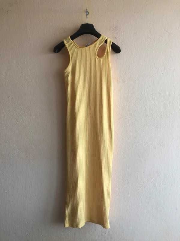 Zara - nieużywana, sukienka midi, z asymetrycznym dekoltem (XS/S)