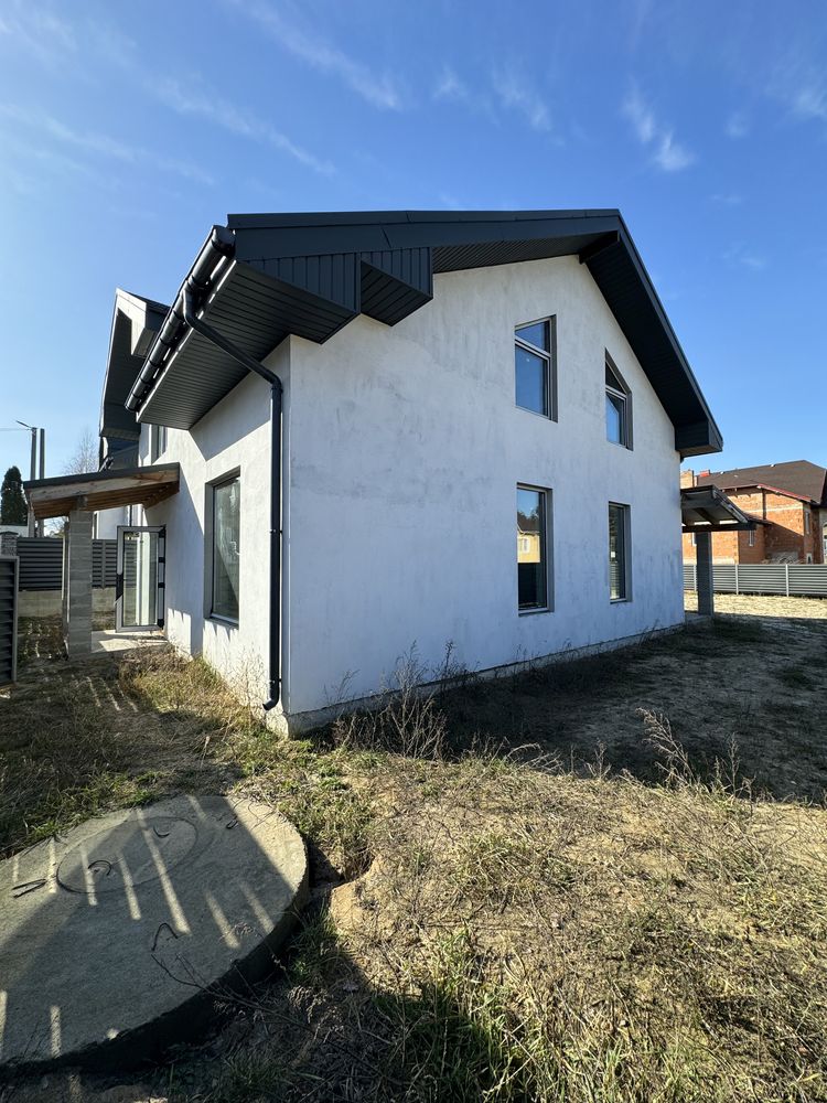 Продаж будинку в Гореничах