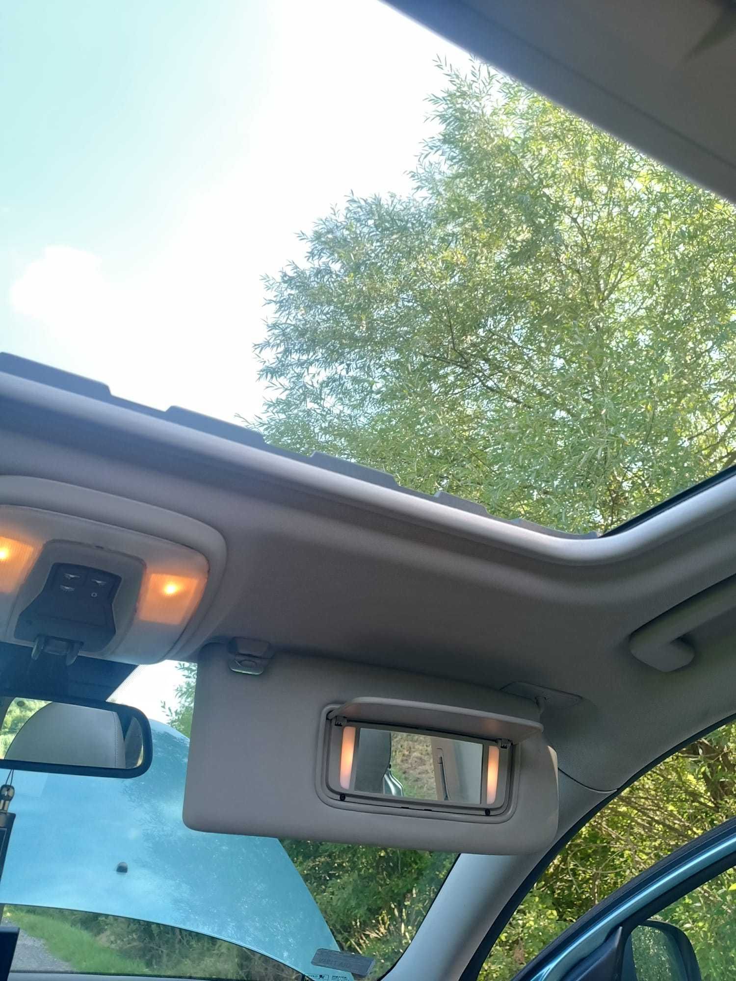 Volvo V50 1,6D 2010 niebieski, ogłoszenie prywatne