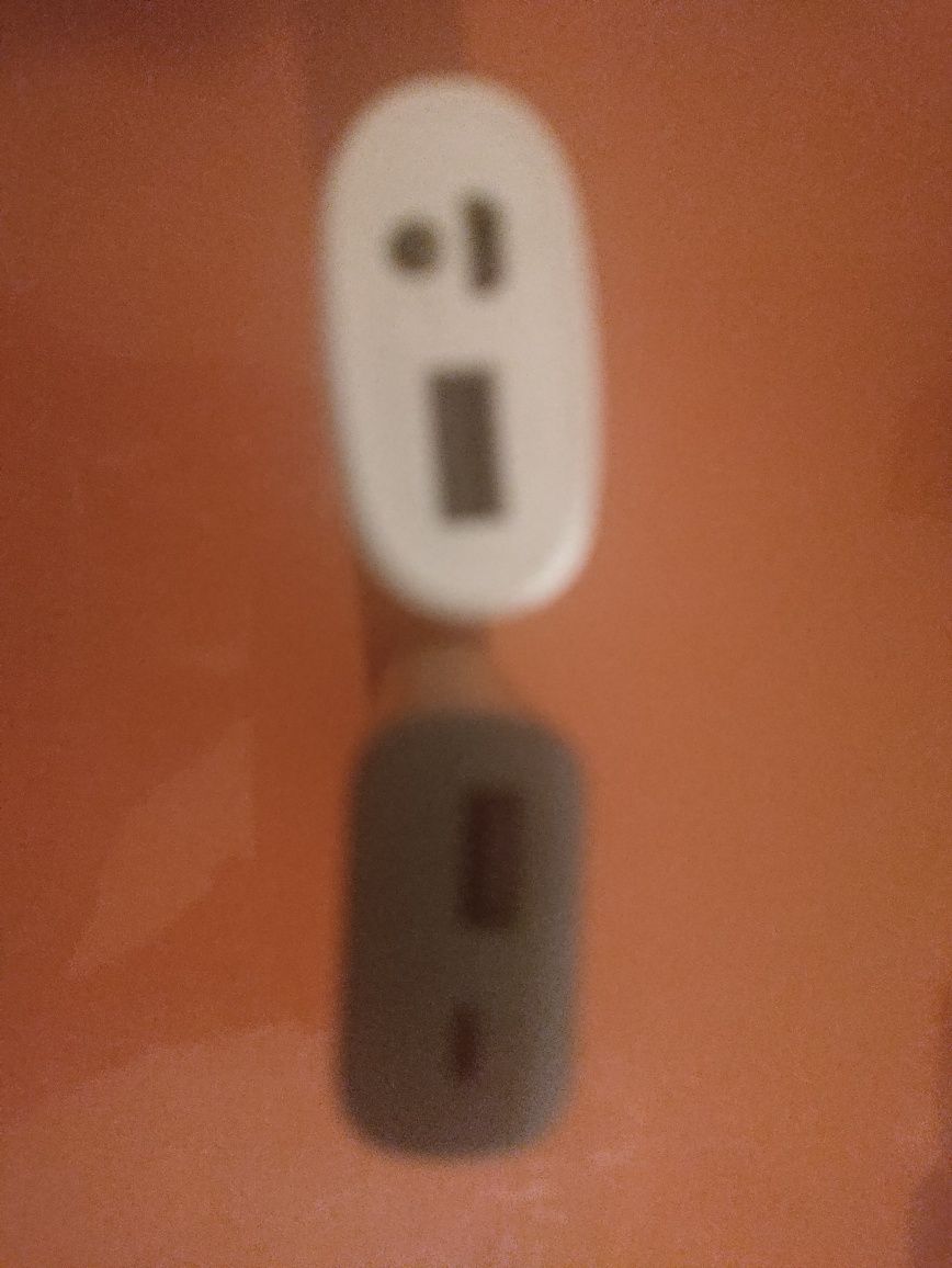 2 powerbanks usados com 4000mAh de capacidade