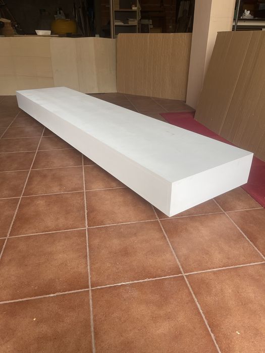 Movel de sala/ televisão rasteiro