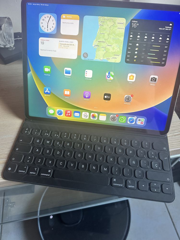 iPad Pro 12.9-inch 6 Geração 128 GB + Celular Pode ir com Teclado