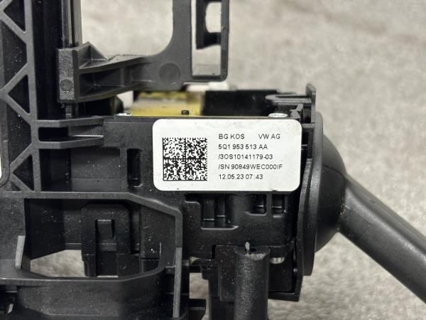 Conjunto / manetes de luzes e limpa vidros VOLKSWAGEN Golf VIII (CD1)