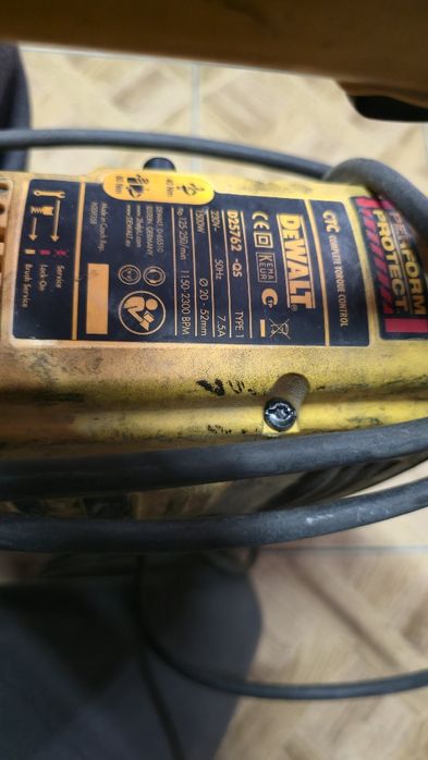 Młot dewalt D25762