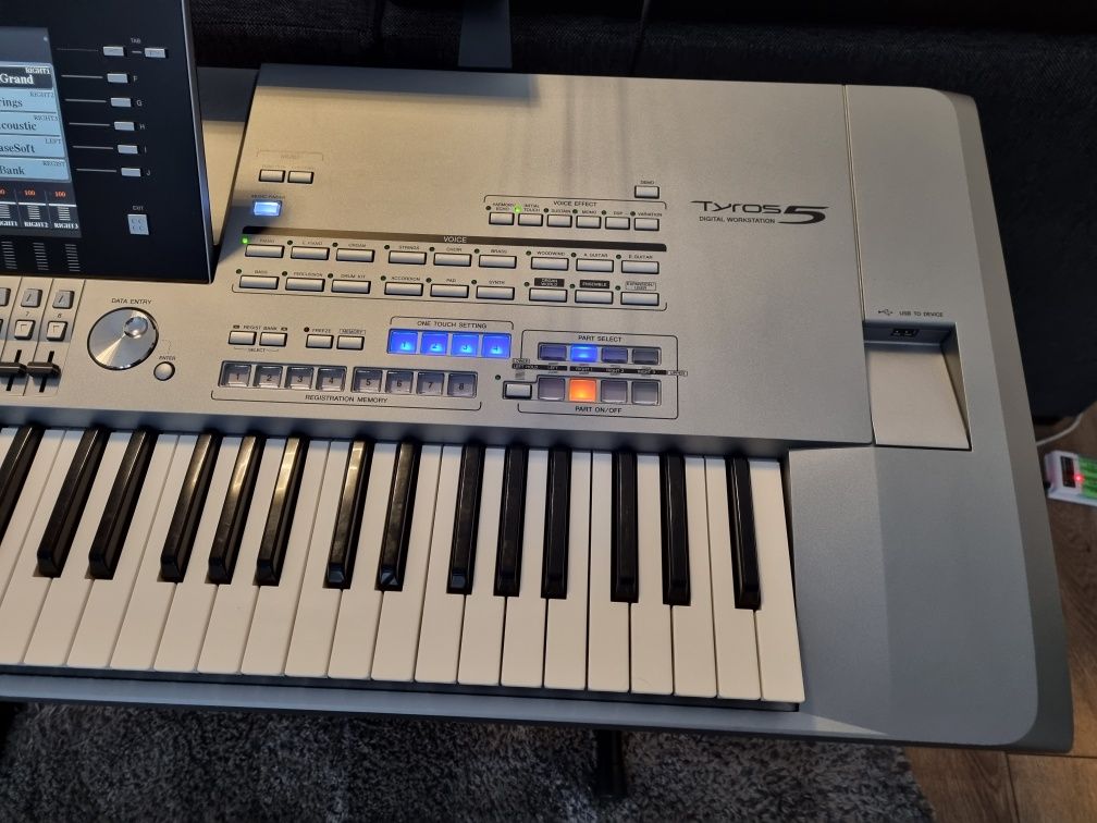 Yamaha Tyros 5. Karta Flash 5 expansion 76kl. Jak nowy + pedał