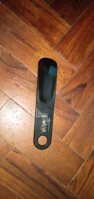 DeseJa calçar bem? Calçadeiras Vintage  de qualidade chegaram Desde 2E