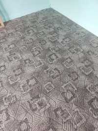 Wykładzina dywanowa brąz
