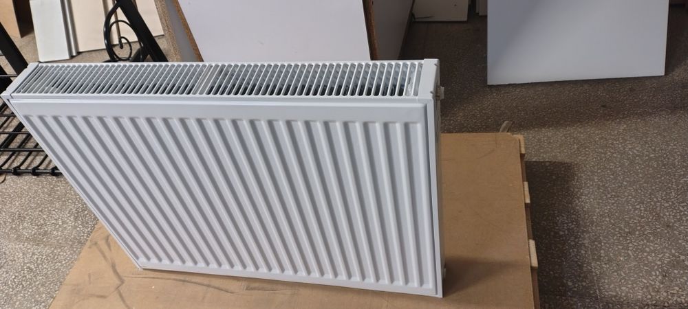 GRZEJNIK DIAMOND TYP CV22 600X800 PŁYTOWY stalowy  podlaczenie dolne