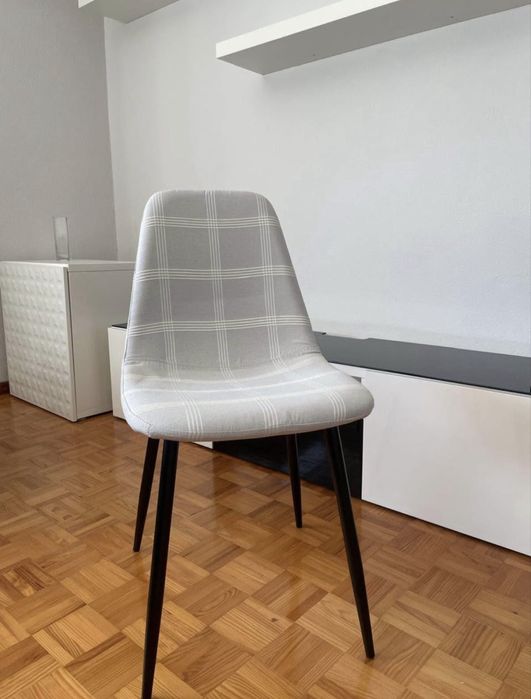 Conjunto de 4 cadeiras de sala de jantar