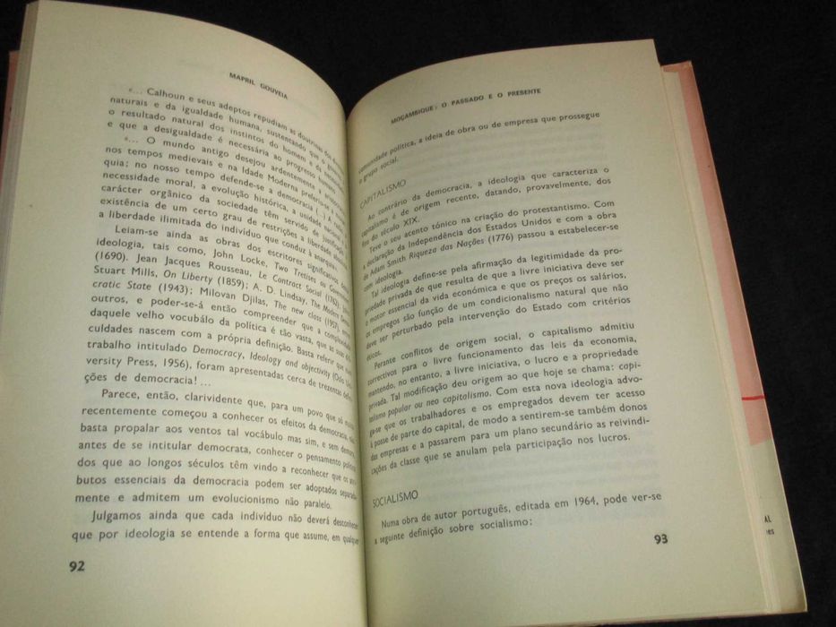 Livro Moçambique o passado e o presente Mapril Gouveia