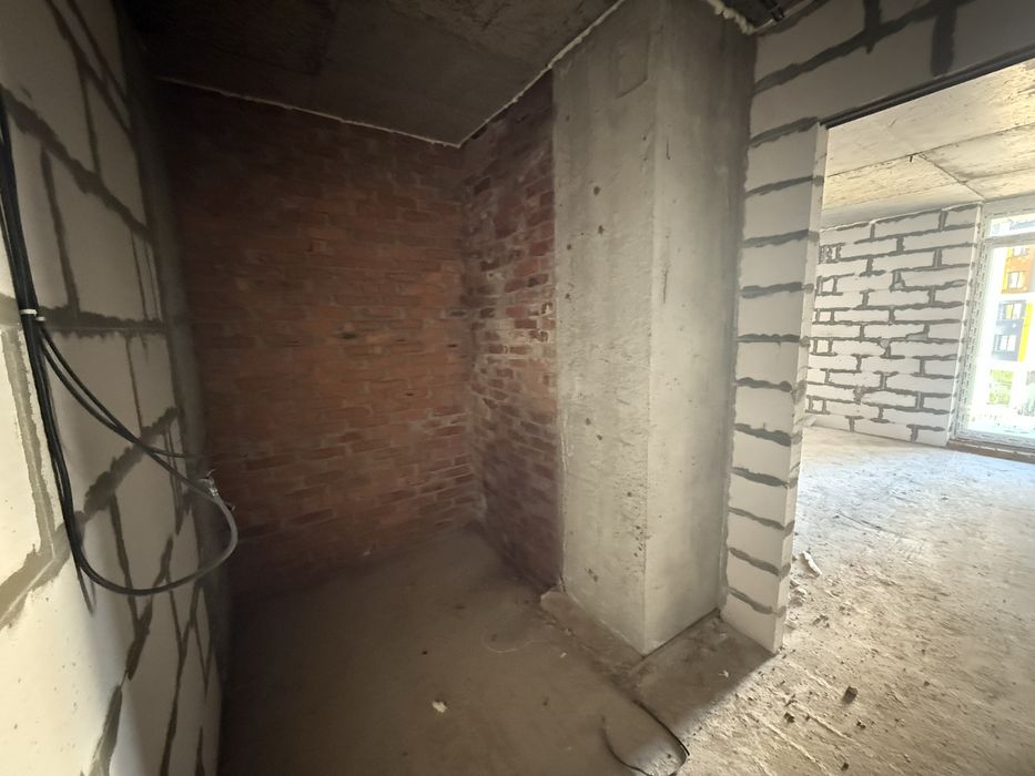 Продаж 2 кімнаної квартири 67,37 м2