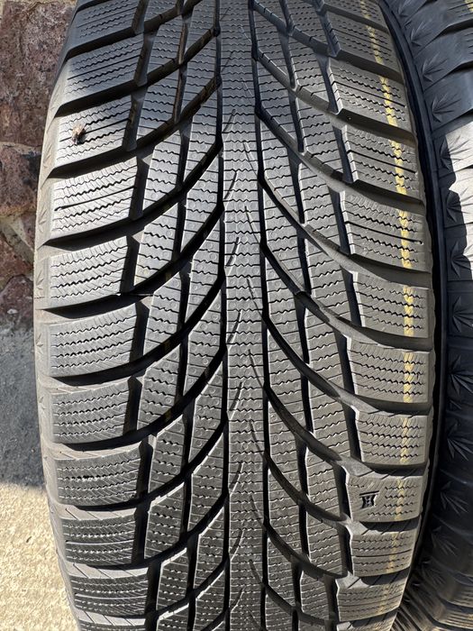 205/60R16 Kumho WinterCraft Ice WI51 2шт 2022рік
