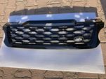 Решетка радиатора(стиль 2018+годы.)Full Black RANGEROVER SPORT 14-17г.