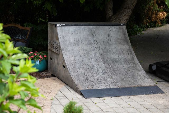 Przeszkoda/rampa Quater Pipe - Techramps – hulajnoga/deskorolka/bmx