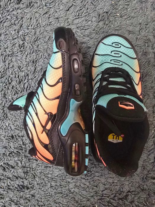 Nike Air Max Tn originais turquesa e laranja tam 34