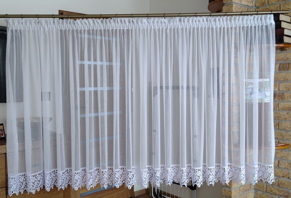 Nowa biała firanka z gipiurą 200 x 130 cm