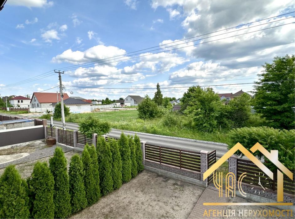 Продам дуплекс село Нове/Боярка з великою ділянкою за приємною ціною