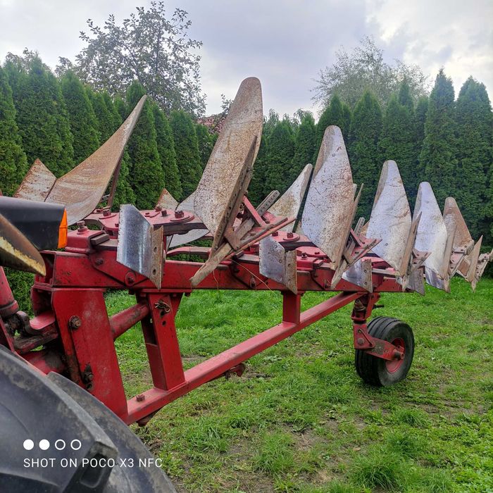 Pług  obrotowy 4+1 zabezpieczenia sprężynowe orginał