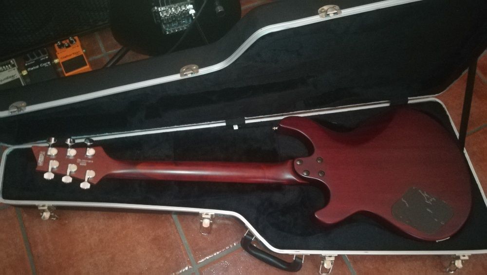 Guitarra Cort M200 com hardcase original