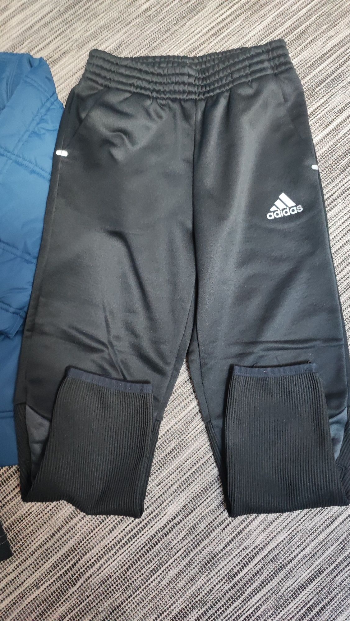 Roupa Desportiva Nike e Adidas 6/8 anos