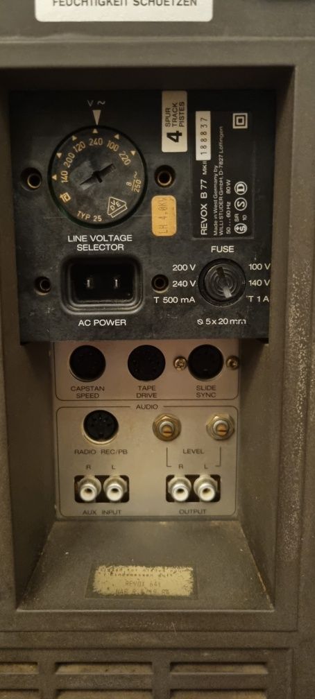 Magnetofon szpulowy REVOX B 77 MK II. 4 track.