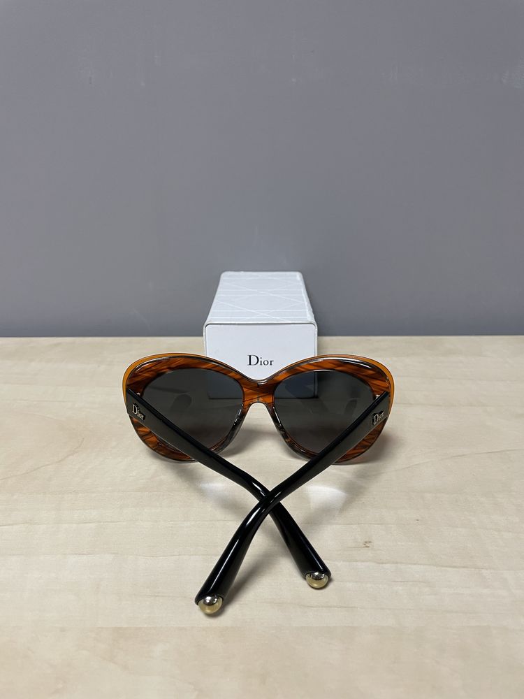 Оригінальні сонцезахисні окуляри Dior