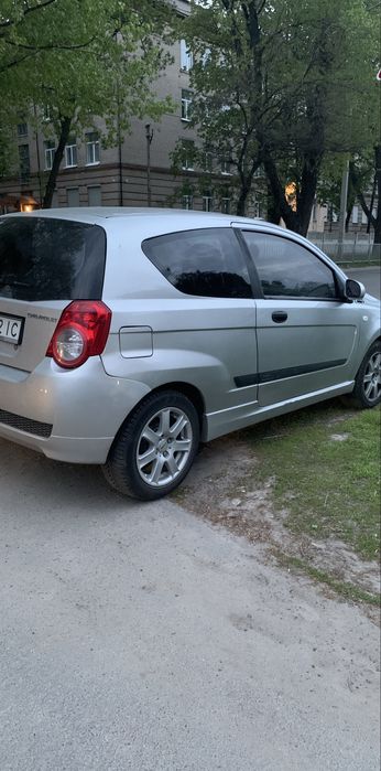 Шевроле Авео 2х дверная хечбек