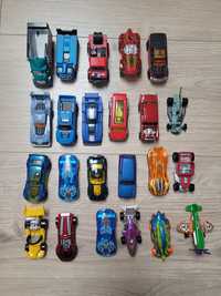 Autka resoraki hot wheels